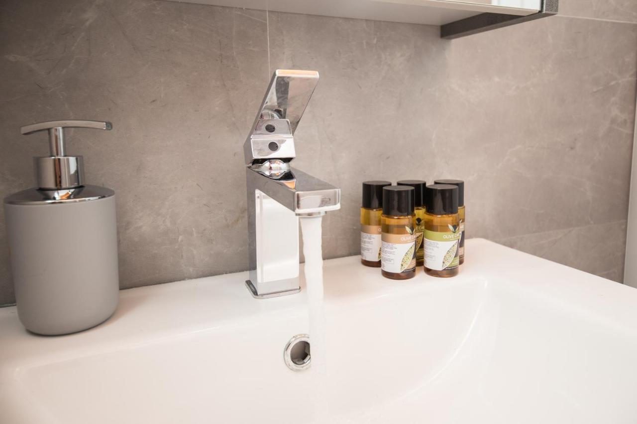 Blue Sea View Prime Apartment, ปอร์โตเฮลี ภายนอก รูปภาพ